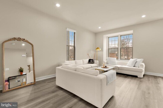 Foto del edificio - 9639 Tall Oaks Rd