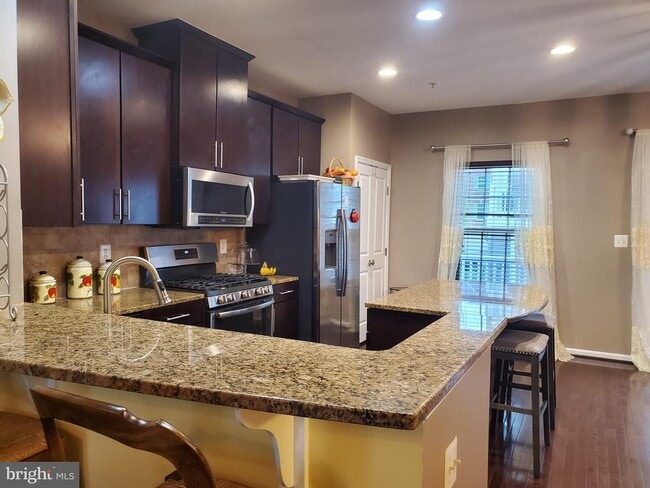 Foto del edificio - 7216 Sun king Ln