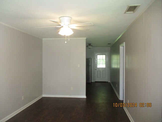 Building Photo - 2713-B Homewood Dr
