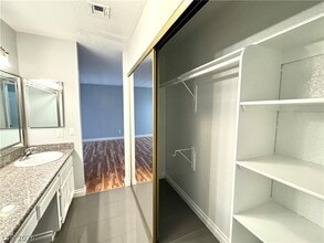 Building Photo - 6250 W Flamingo Rd