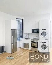 Building Photo - 225 E 14th St