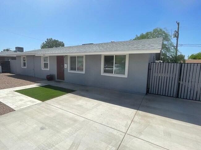 Fully Remodeled Tempe - Fully Remodeled Tempe House