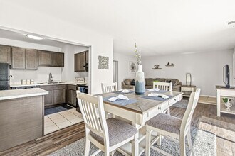 Building Photo - Harbour Pointe