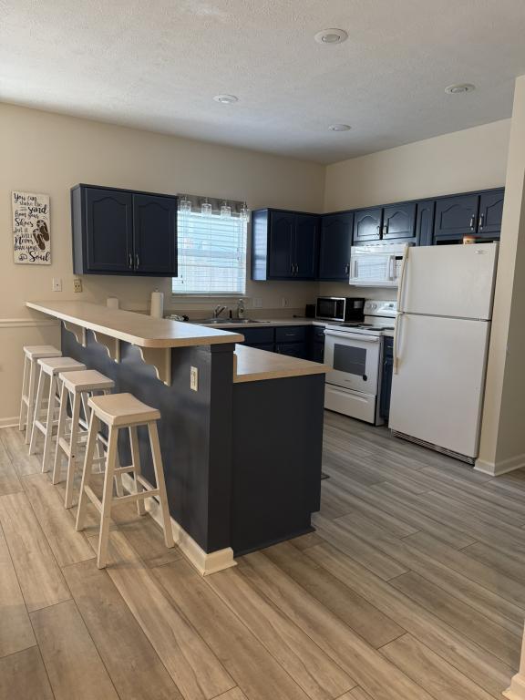 Foto del edificio - 7908 Sunset Ave