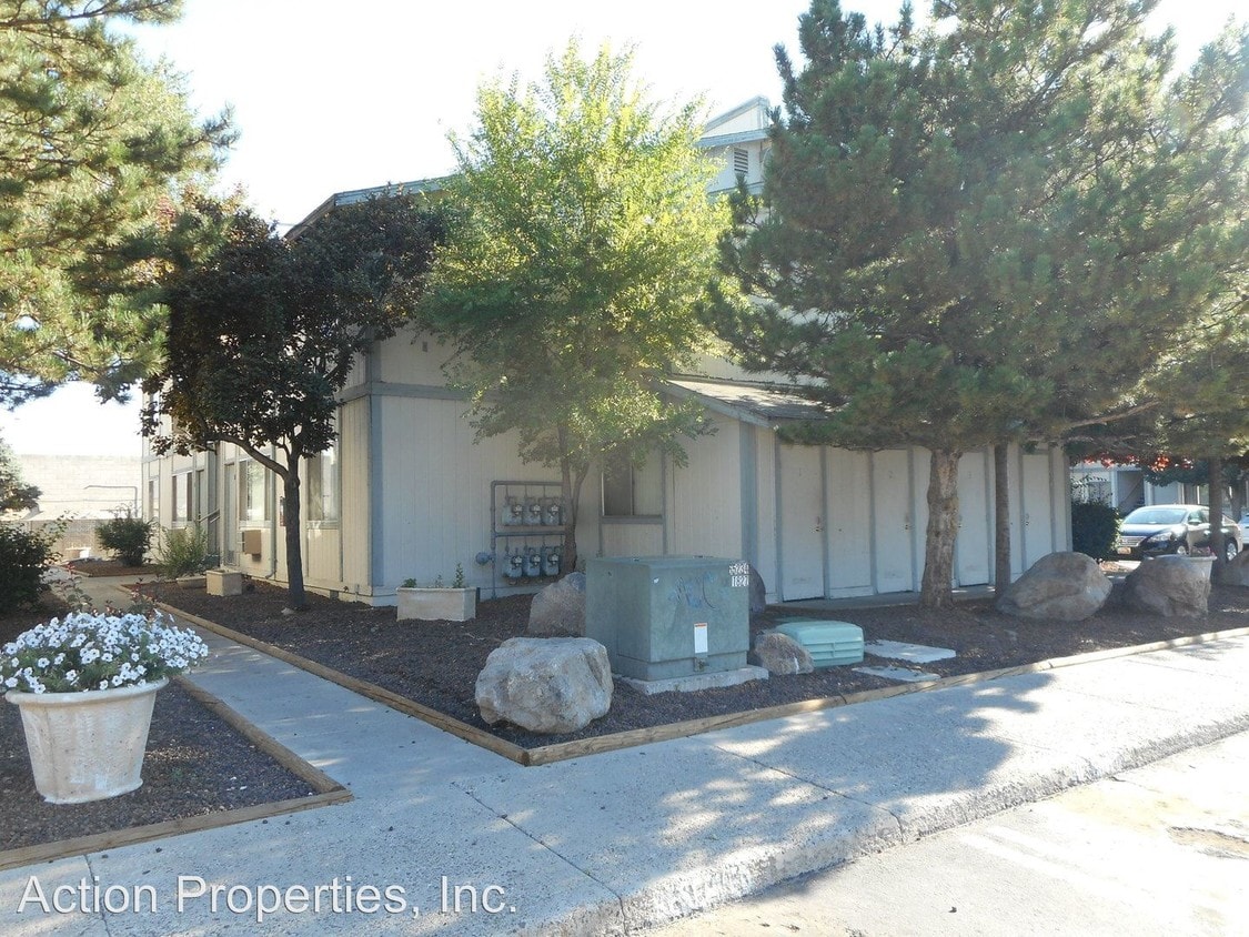 1090 Rock Blvd, Sparks, NV 89431 Condo for Rent in Sparks, NV
