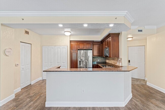 Foto del edificio - 1690 Renaissance Commons Blvd