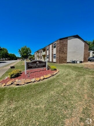 Building Photo - Village Meadows