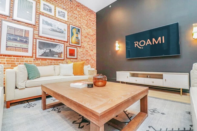 Building Photo - 1148 S Peters St