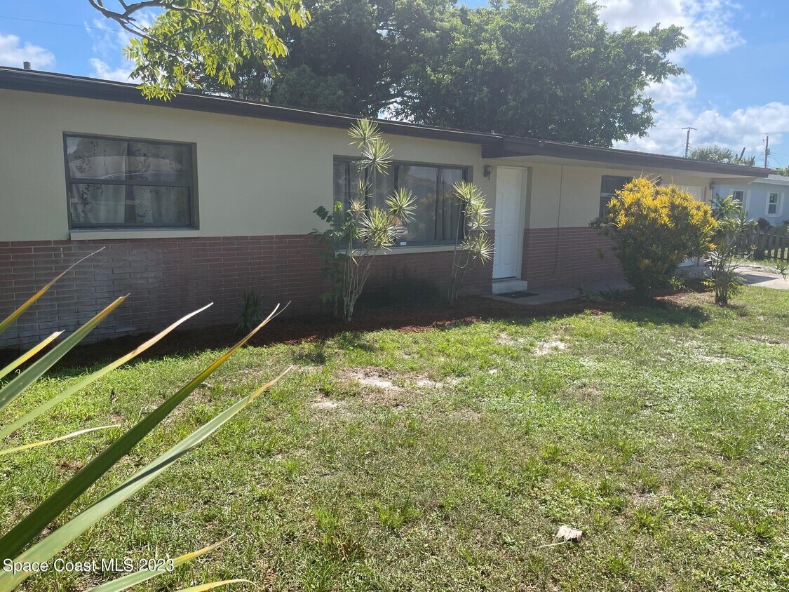 Foto principal - 2573 Kefauver St