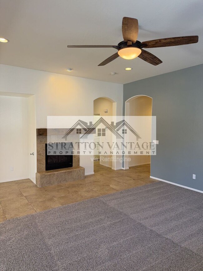 Building Photo - 11527 East Starkey Avenue