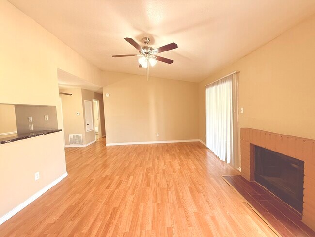 Foto del edificio - 12655 Ashford Meadow Dr