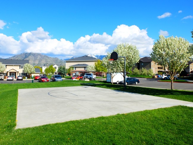 Building Photo - Maple Valley