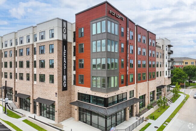 Primario - Fiji Lofts