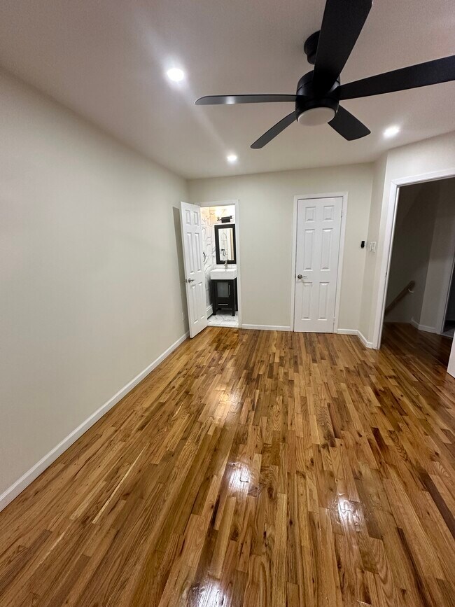 Building Photo - 2806 Brigham St