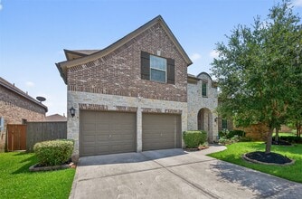 Building Photo - 9702 Lauren Briar Ln