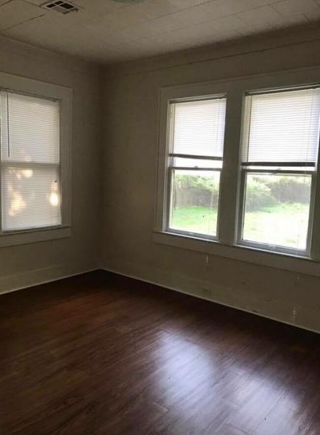 Foto del edificio - 1505 Trenton St