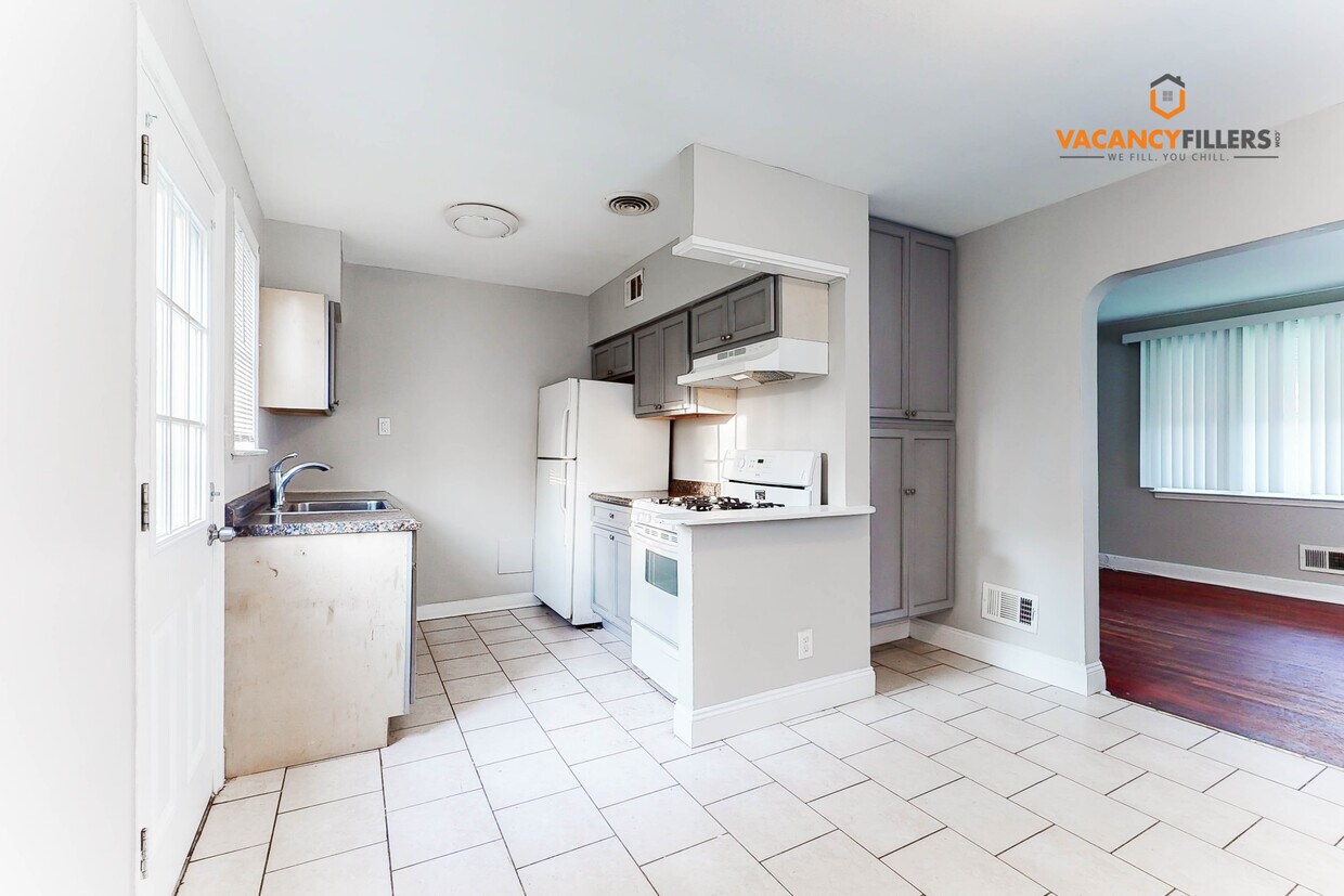 Foto principal - 5 bedroom in Pikesville!
