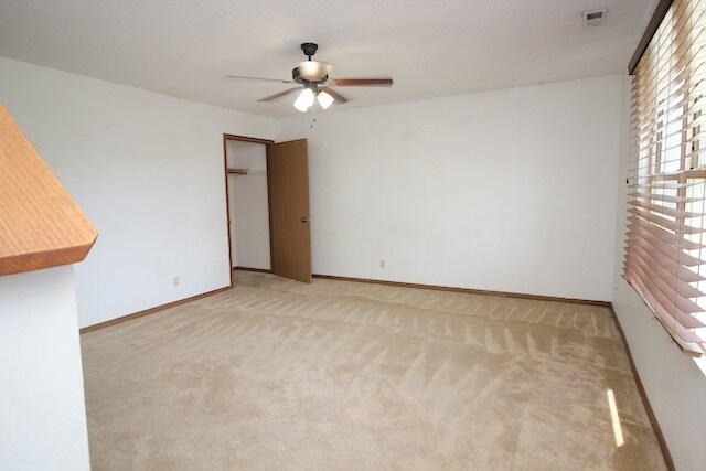 Foto del edificio - 924 W Belmont Ave