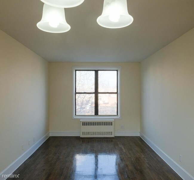 Building Photo - 2 br, 1 bath  - 1738 Union St Apt 4A