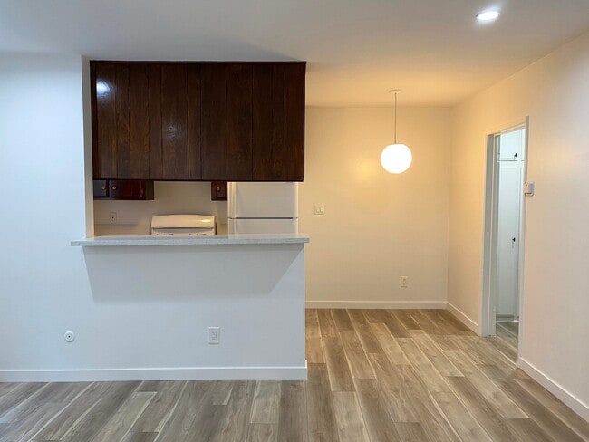Photo - 963 Edgecliffe Dr Apartment