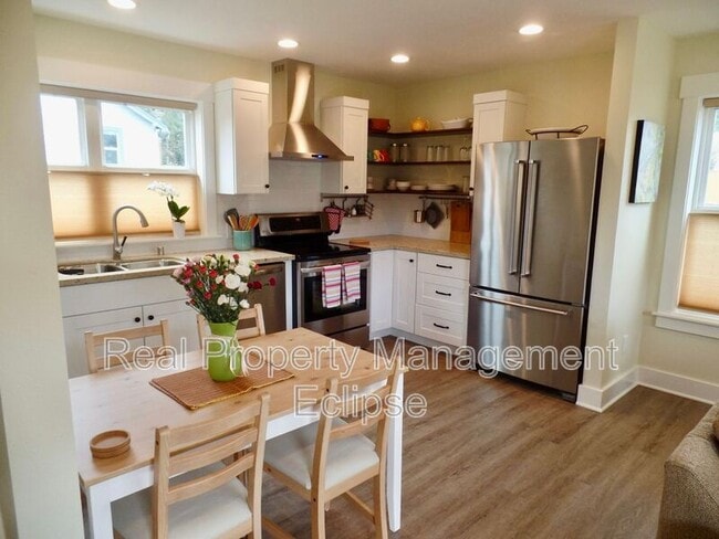 Foto del edificio - 519 N 97th St