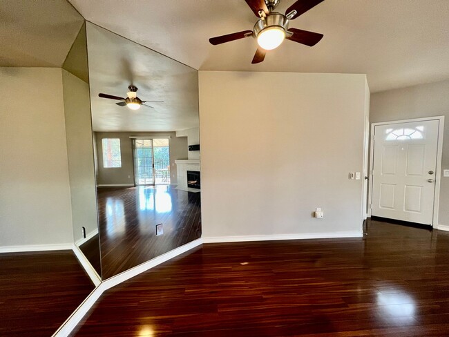 Building Photo - Charming 2B/2BA Condo with Patio and Pool Access in Carmel Mountain