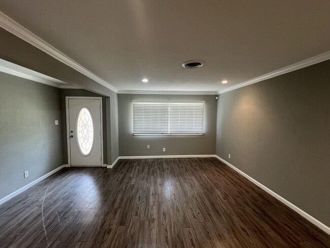 Building Photo - South Central Lubbock Home