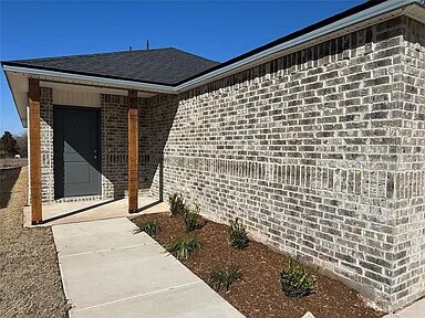 Building Photo - 1218 Guthrie Farms Blvd