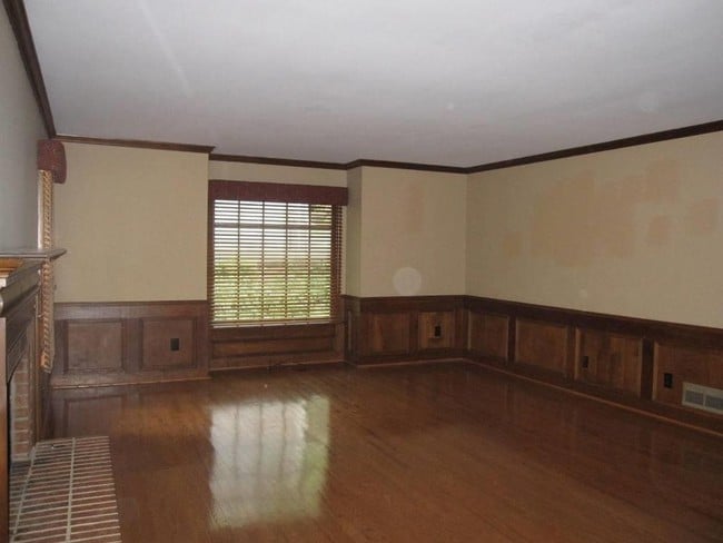 Building Photo - 10155 Bluejack Ct