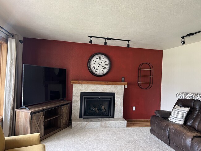 Foto del edificio - 820 Takena St SW