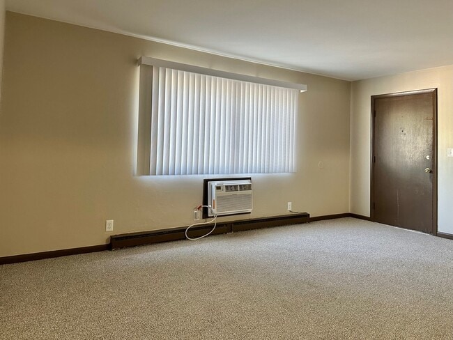 Building Photo - 1617 Overdene Ave