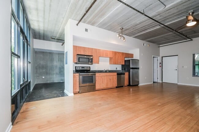 Building Photo - COOL BLOW has an open rental!