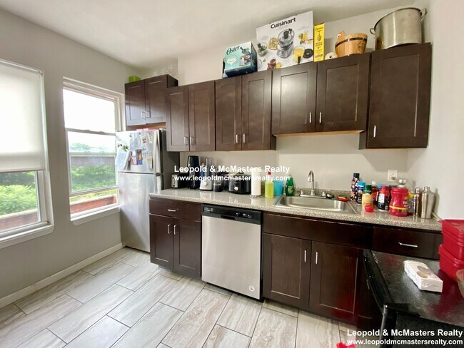 Foto del edificio - 102 Sydney St