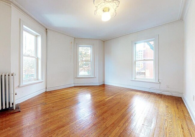 Foto del edificio - 2 bedroom in Brooklyn NY 11216