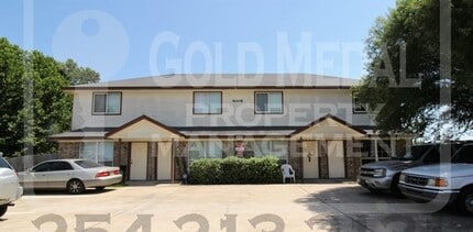 Building Photo - 4008 Pilgram Dr
