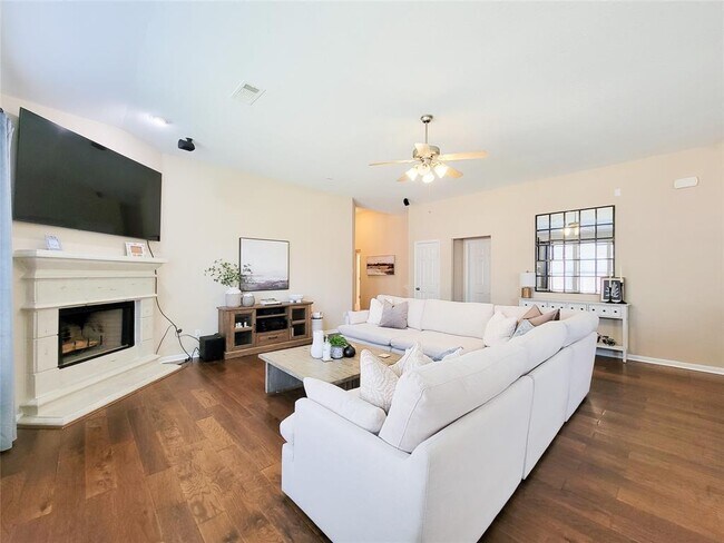 Foto del edificio - 17110 Tupelo Garden Cir