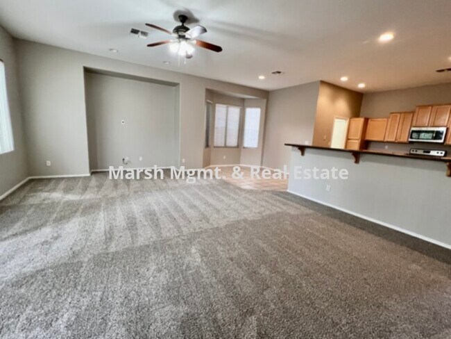 Foto del edificio - Beautiful 3 bedroom + den home in Gilbert ...