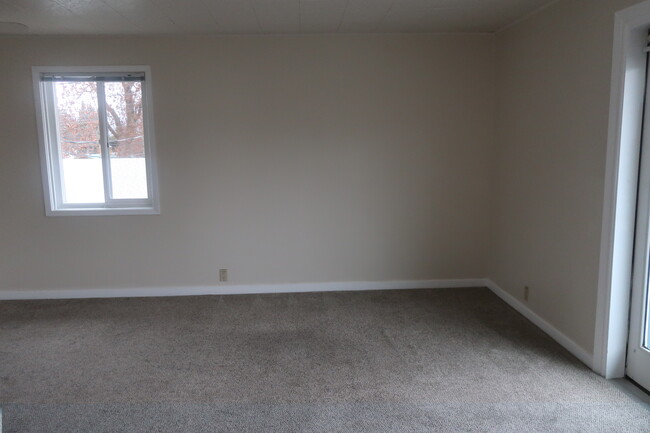Building Photo - 115 Lavender Ct