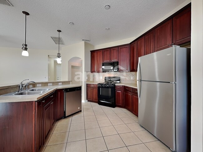 Building Photo - 2065 Home Again Rd