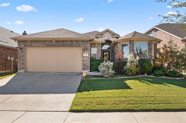 Foto del edificio - 3233 Tamarack Ln