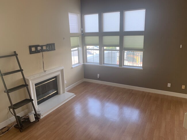 Living Room with wiring for flat screen - 597 Shoal Cir