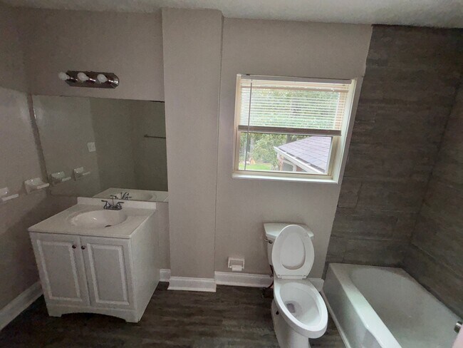 Foto del edificio - 7365 Mockingbird Trail