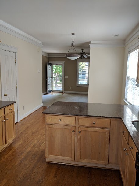 Foto del edificio - BIRKDALE VILLAGE 3 BEDROOM/2 BATH