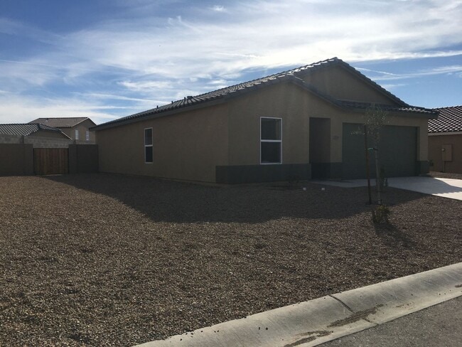 Building Photo - Brand-New 3BR/2BA Single-Family Haven with...