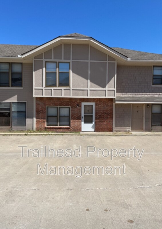 Foto del edificio - 219 N Garrison Ave