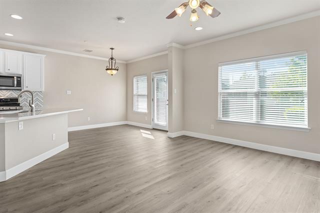 Building Photo - 8727 Bigelow Dr