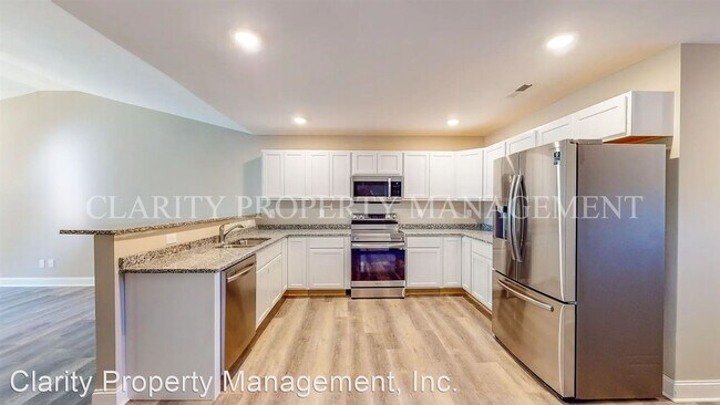 Foto del edificio - 2 br, 2 bath House - 882 Elrod St. SE
