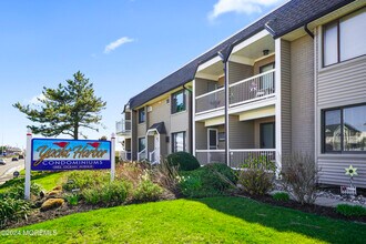 Building Photo - 1382 Ocean Ave