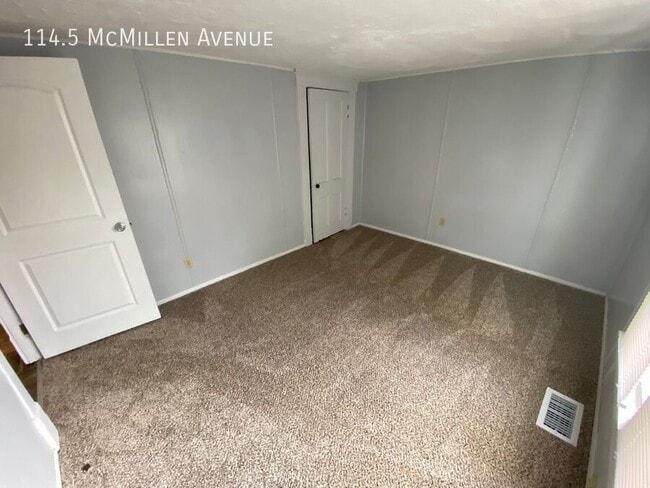 Foto del edificio - 114.5 McMillen Ave