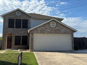 Building Photo - 13707 Rowe Dr